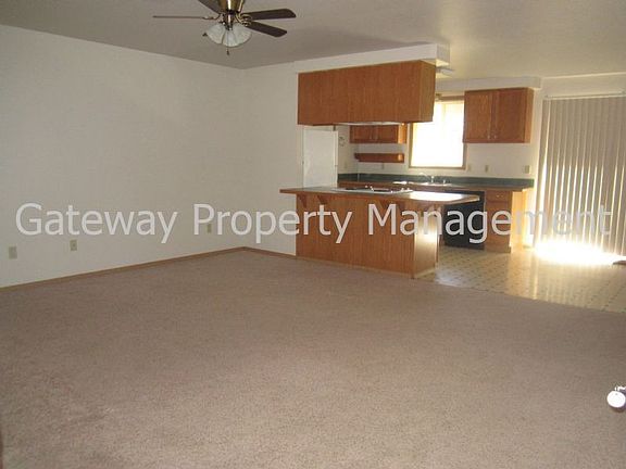 3rd image of 2231 E Crestview Dr