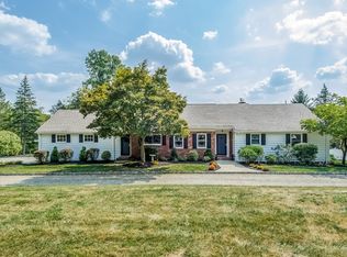 10 White Oak Ln, Bedminster, NJ 07921
