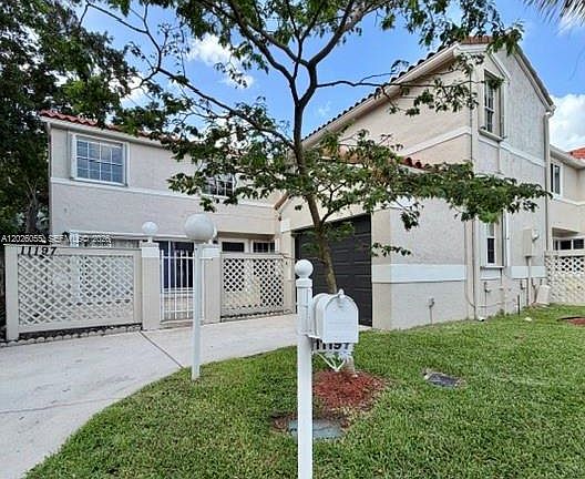 2nd image of 11197 Longboat Dr
