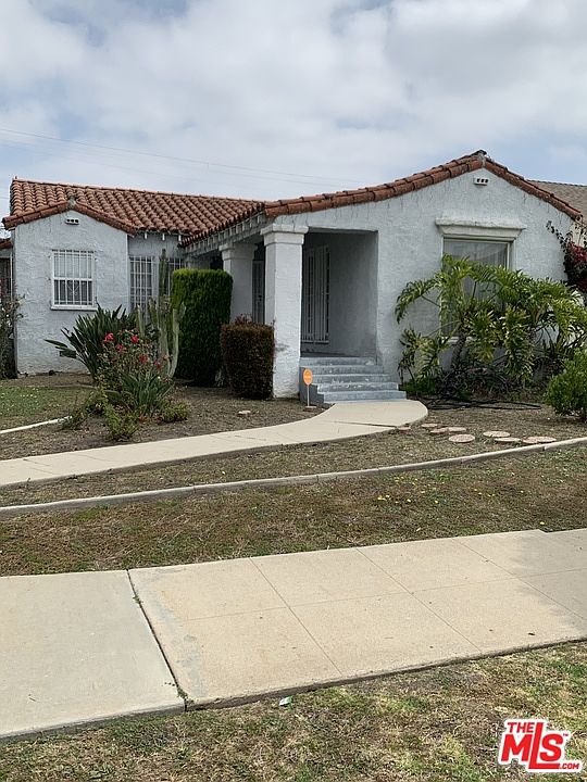 1st image of 2319 W 80th St