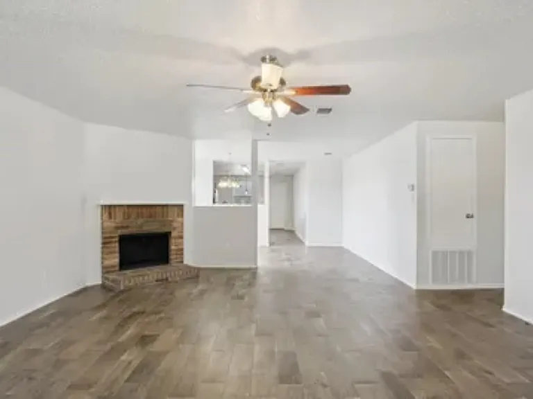 8408 Olivia Meadow Dr — Photo 2