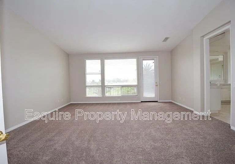 2895 Diamond Dr — Photo 11