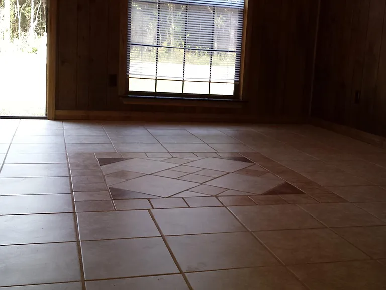 6822 Larriet Ln — Photo 3