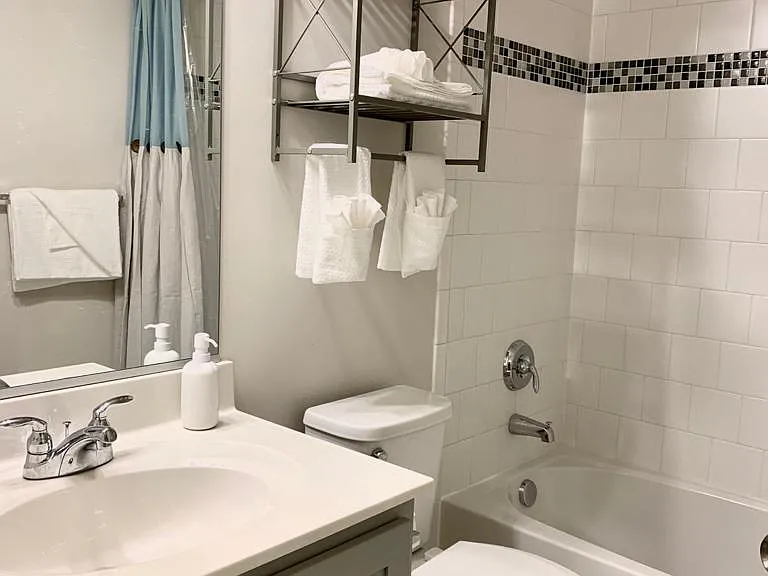 118 Vanguard Ln — Photo 14