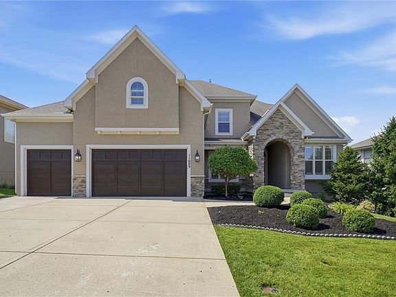 3rd image of 11609 W 158th St
