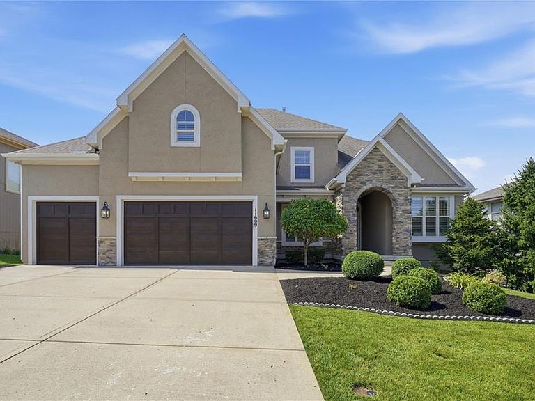 Listing photo 3
