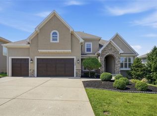 11609 W 158th St, Overland Park, KS 66221