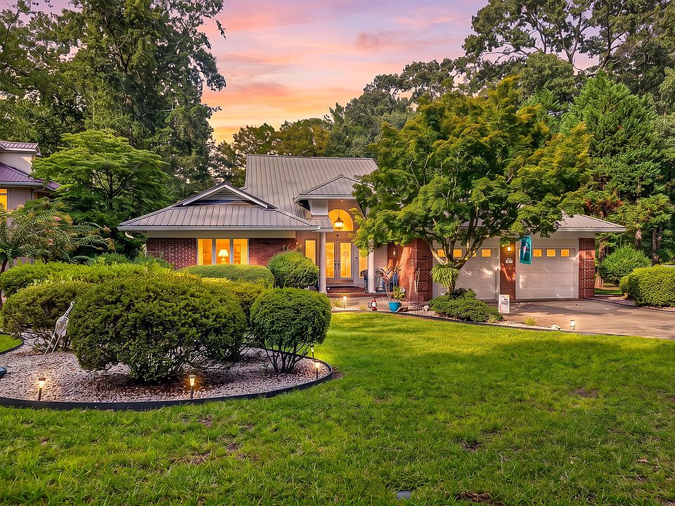 1st image of 216 Broad River Dr