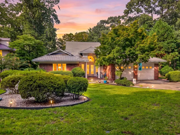 216 Broad River Dr, Santee, SC 29142
