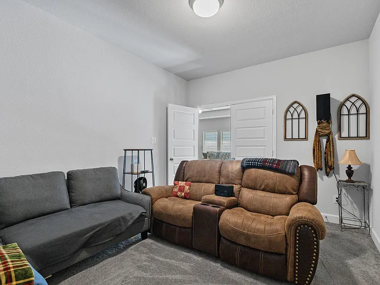 282 Sky Top Dr — Photo 33