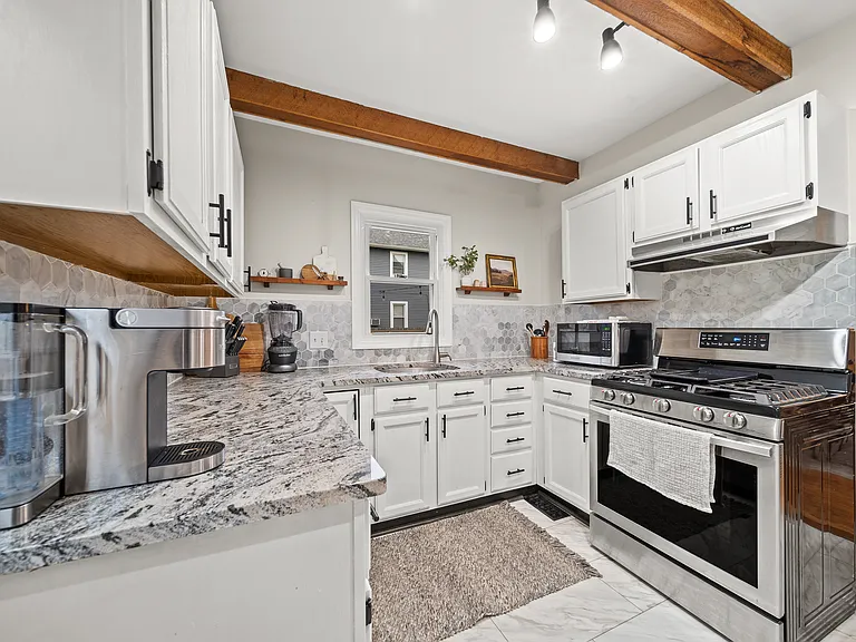 2844 Minot Ave — Photo 12