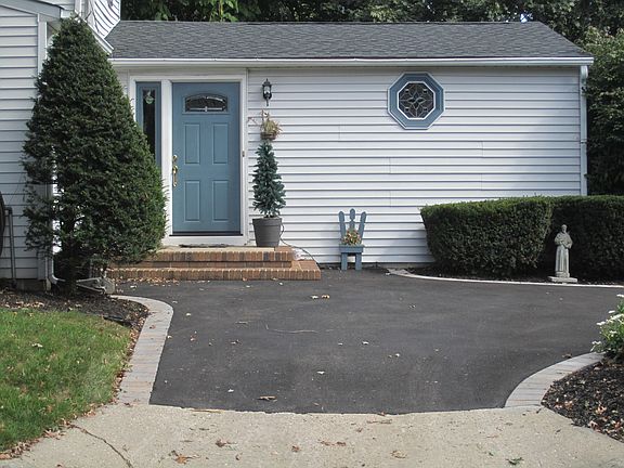 5th image of 134 6th St