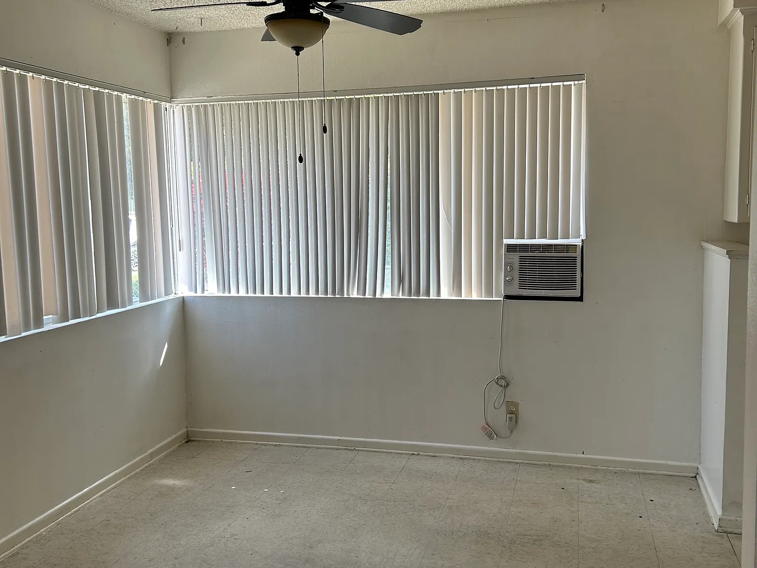 2 bed, 1000 sqft, $1,700 — Photo 3