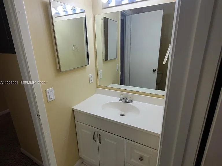 1002 Adams Ave #1002D — Photo 9