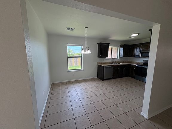 4th image of 4420 SW Mesquite Dr