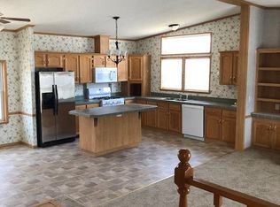 89 Bell St, Bennington, VT 05201