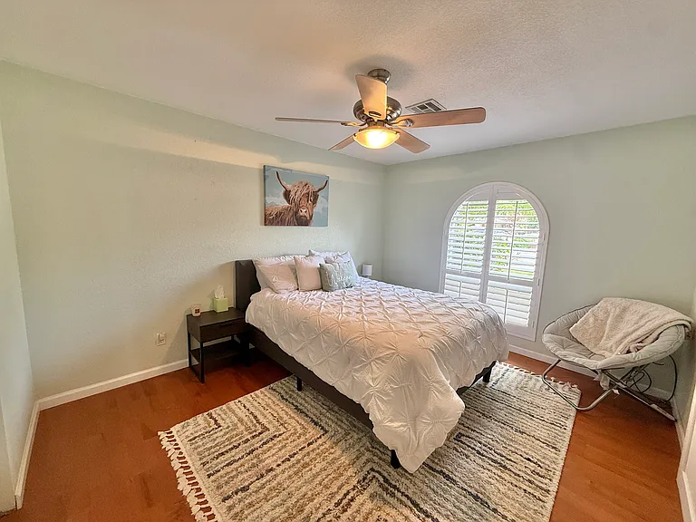 1120 S Hereford Ave — Photo 22