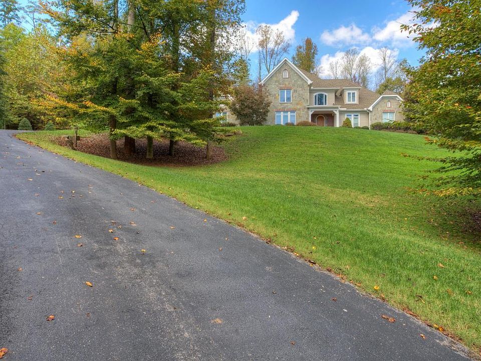 1st image of 7815 Cherokee Springs Way