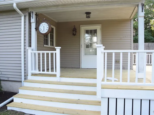 3239 W Seneca Tpke, Syracuse, NY 13215