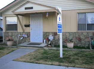 9036 Algeroma St, Bellflower, CA 90706