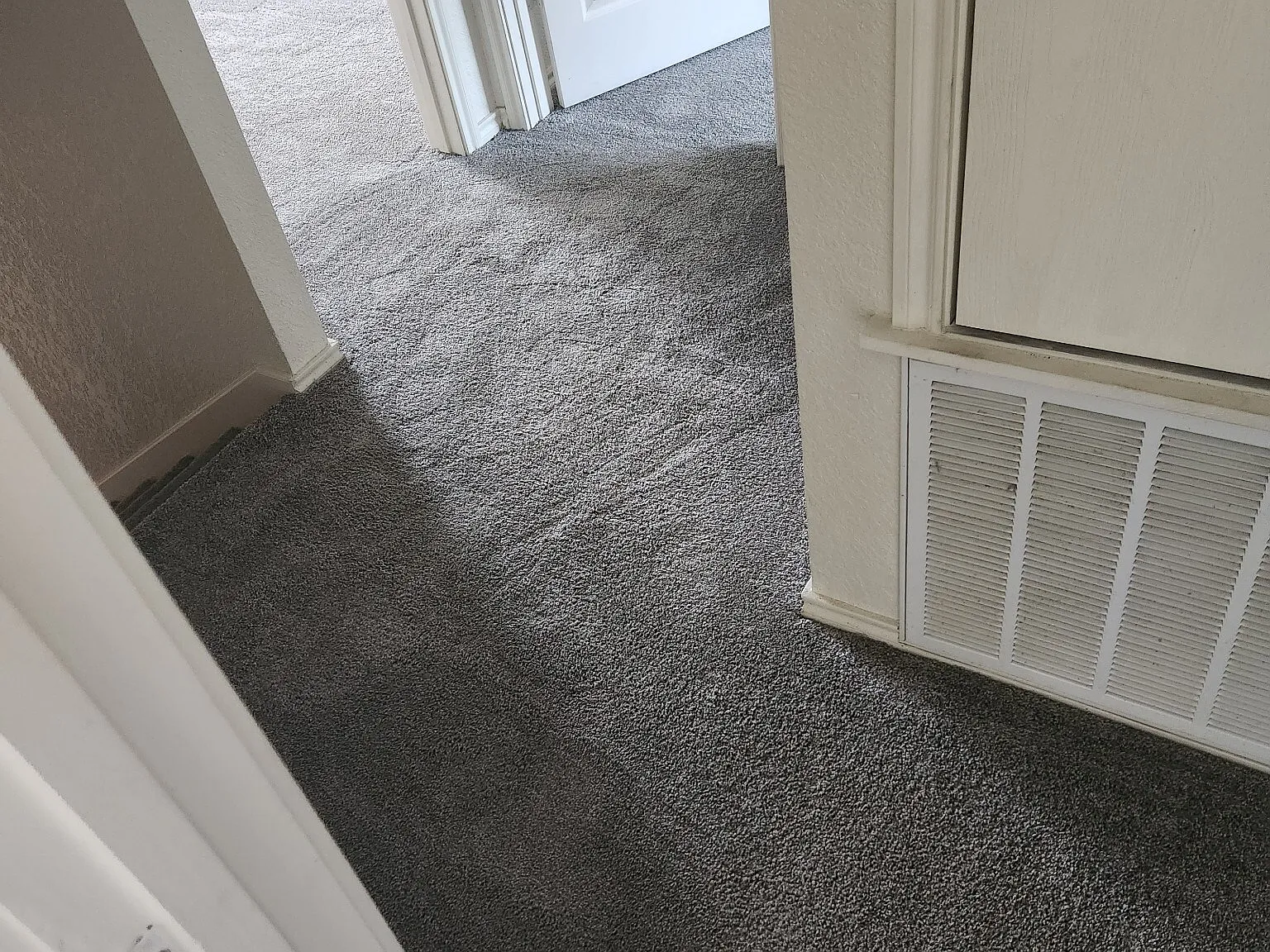3215 Northwest Boulevard - 1 — Photo 2