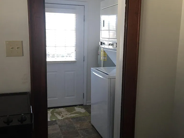 2938 N Lookout St — Photo 7