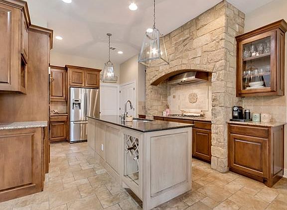 5th image of 12105 Horseback Hollow Ct