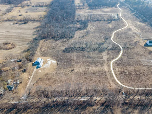 2212 N Dancer Rd, Dexter, MI 48130