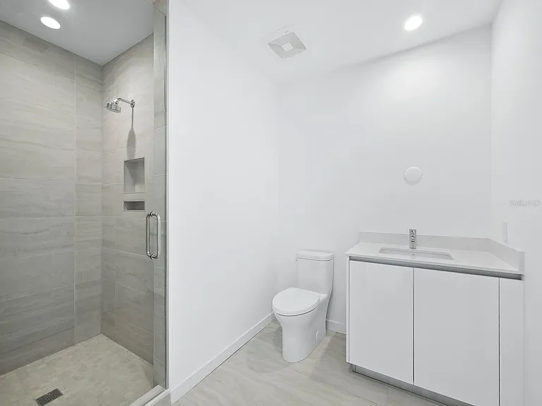 301 Quay Cmns #1409 — Photo 13