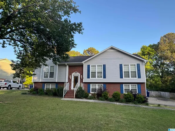 1039 Willow Creek Ct, Alabaster, AL 35007