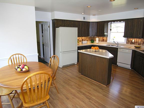 5th image of 10609 Vickers Dr