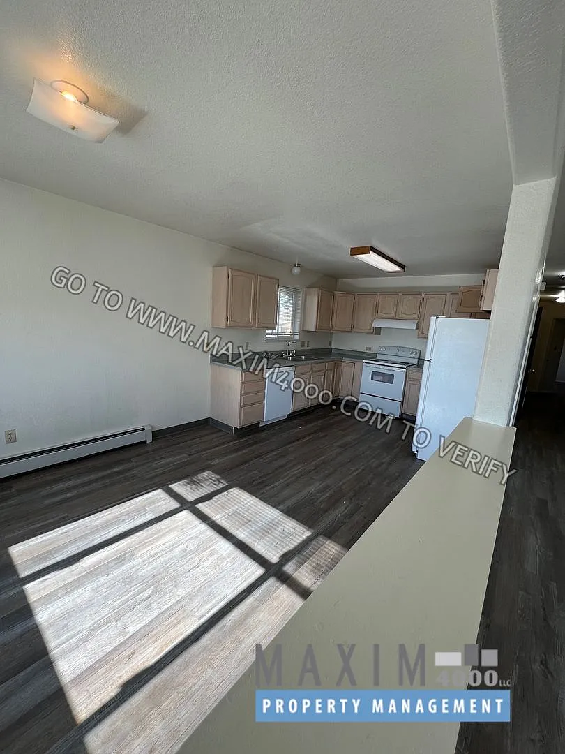2441 Bunting Avenue — Photo 3