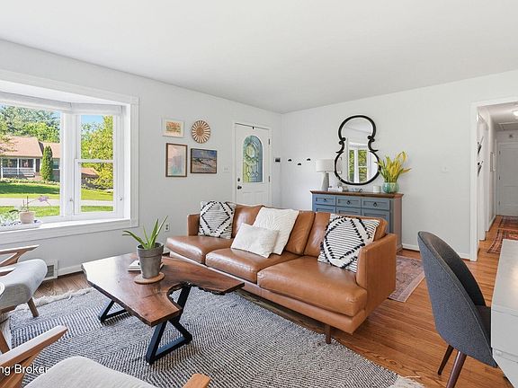 5th image of 441 Highfield Rd
