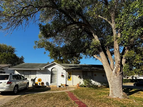 4355 Redcap Dr, San Antonio, TX 78222