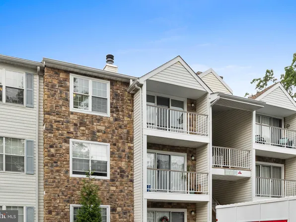 9 Mulberry Ct, Hamilton, NJ 08619