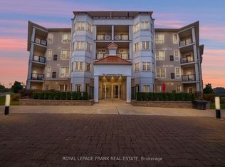 50 Lakebreeze Dr #318, Clarington, ON L1B 0V9