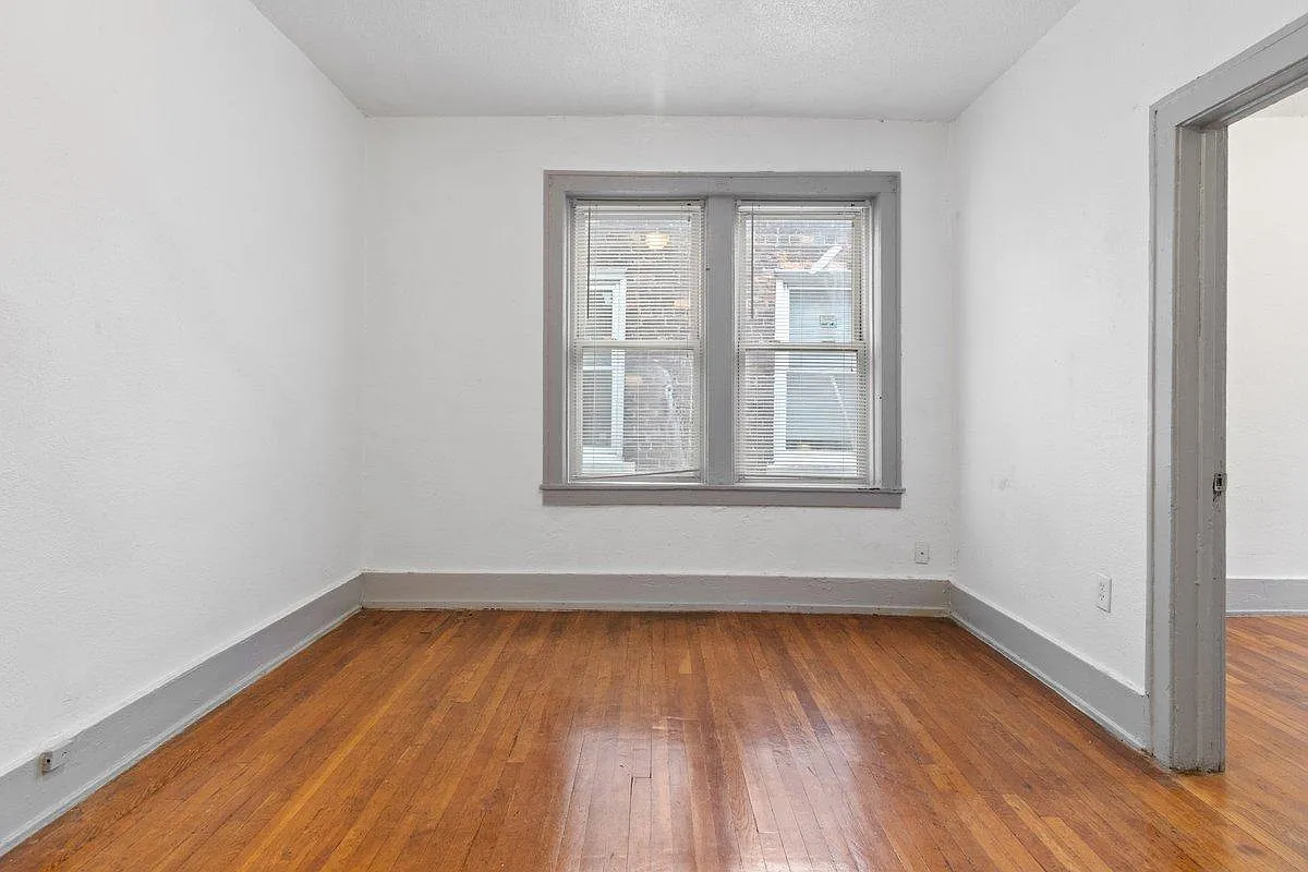 2 bed, 750 sqft, $825 — Photo 3