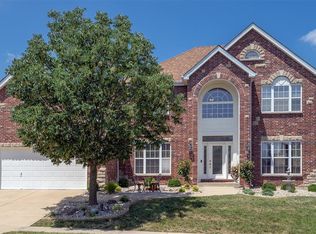 107 Greycliff Manor Dr, Saint Louis, MO 63129