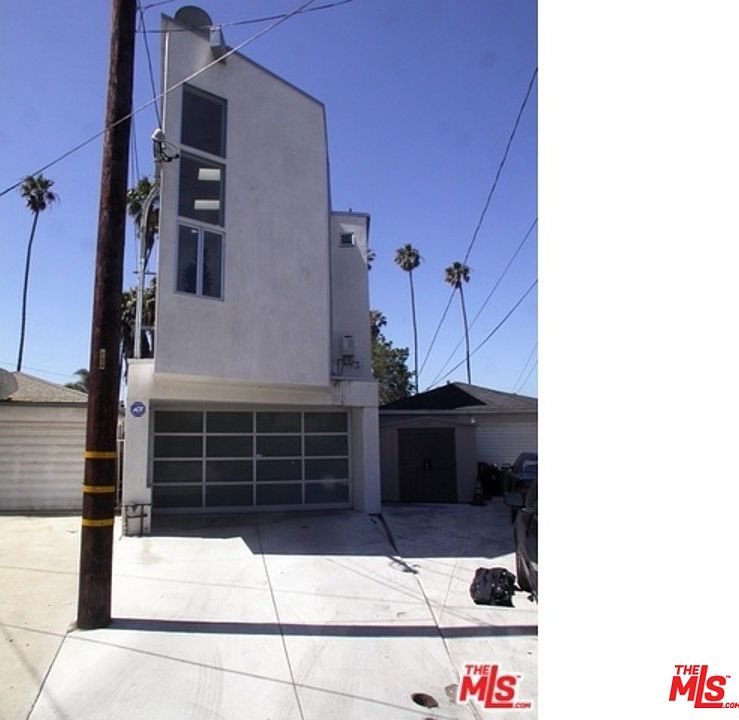 1st image of 2416 Abbot Kinney Blvd #B