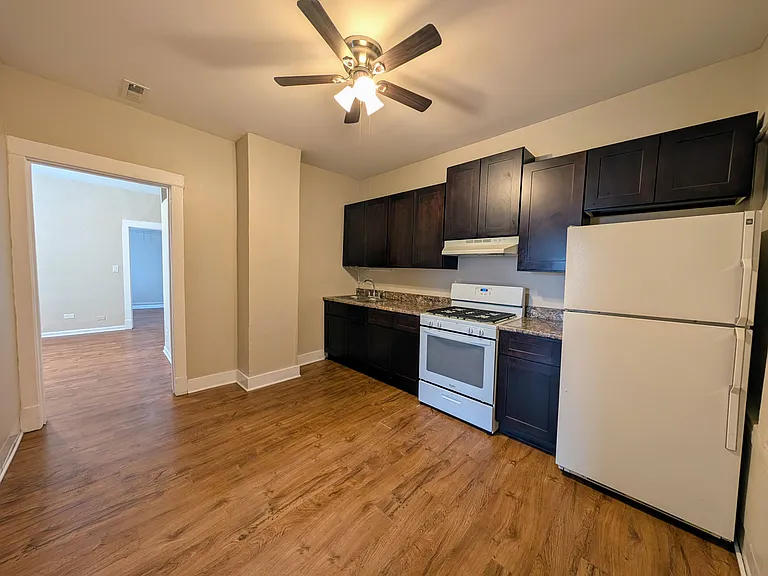 813 N 23rd Ave #2 — Photo 2