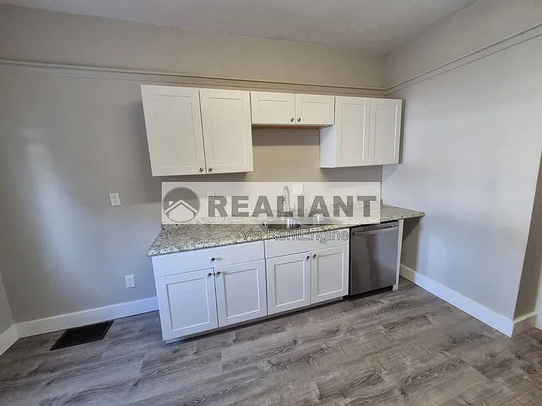 132 Evergreen Ave #1 — Photo 13