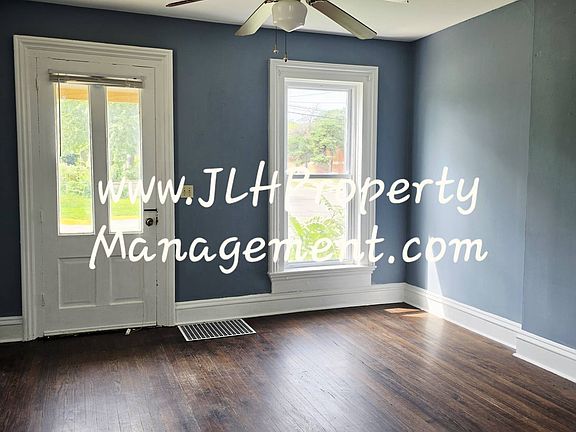 5th image of 503 S Locust Ave