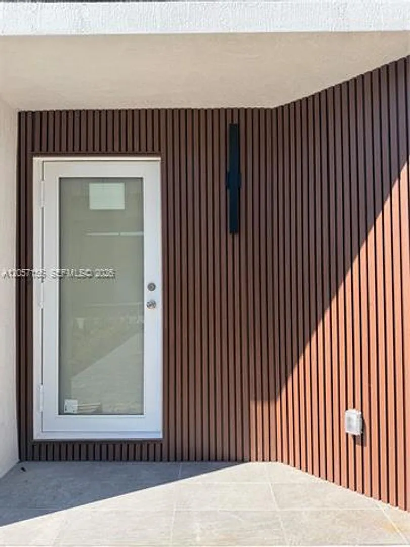 1629 NW 40th St th 1, Miami, FL 33142 — Photo 3