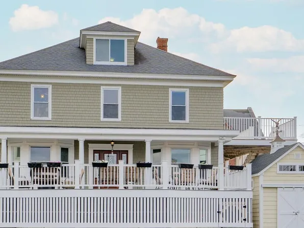 16 Crescent Street, Biddeford, ME 04005