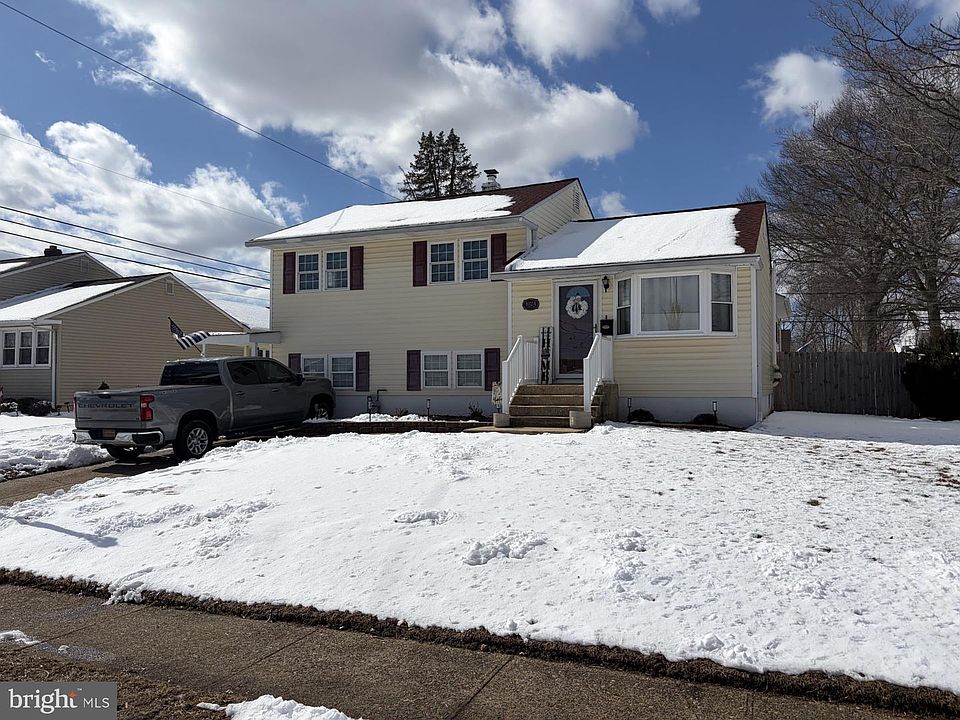 1st image of 1024 Gallery Rd