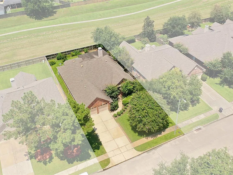 9026 Robinhoods Well Dr — Photo 45