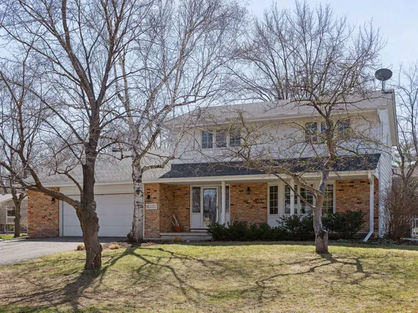 6201 Balder Ln, Edina, MN 55439