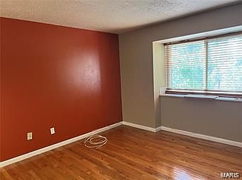 2nd image of 4355 Maryland Ave APT 433