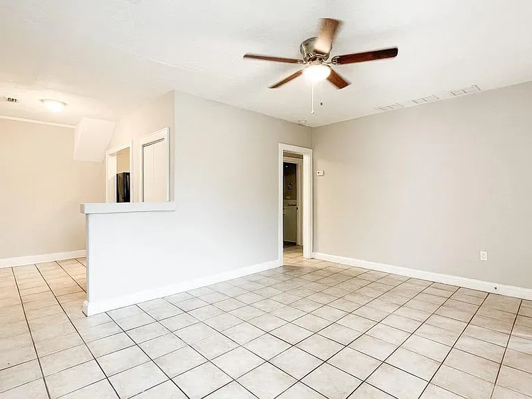 319 NW 16th Ave — Photo 107