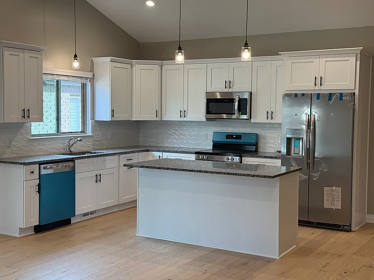 304 E Washington St — Photo 16